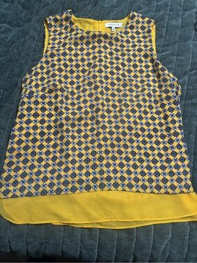 Rose & Olive Yellow and Navy Geometric Sleeveless Shell Top